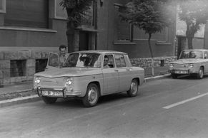 Zapomenutá první Dacia. Historie rumunské značky začala dvojčetem Renaultu 8