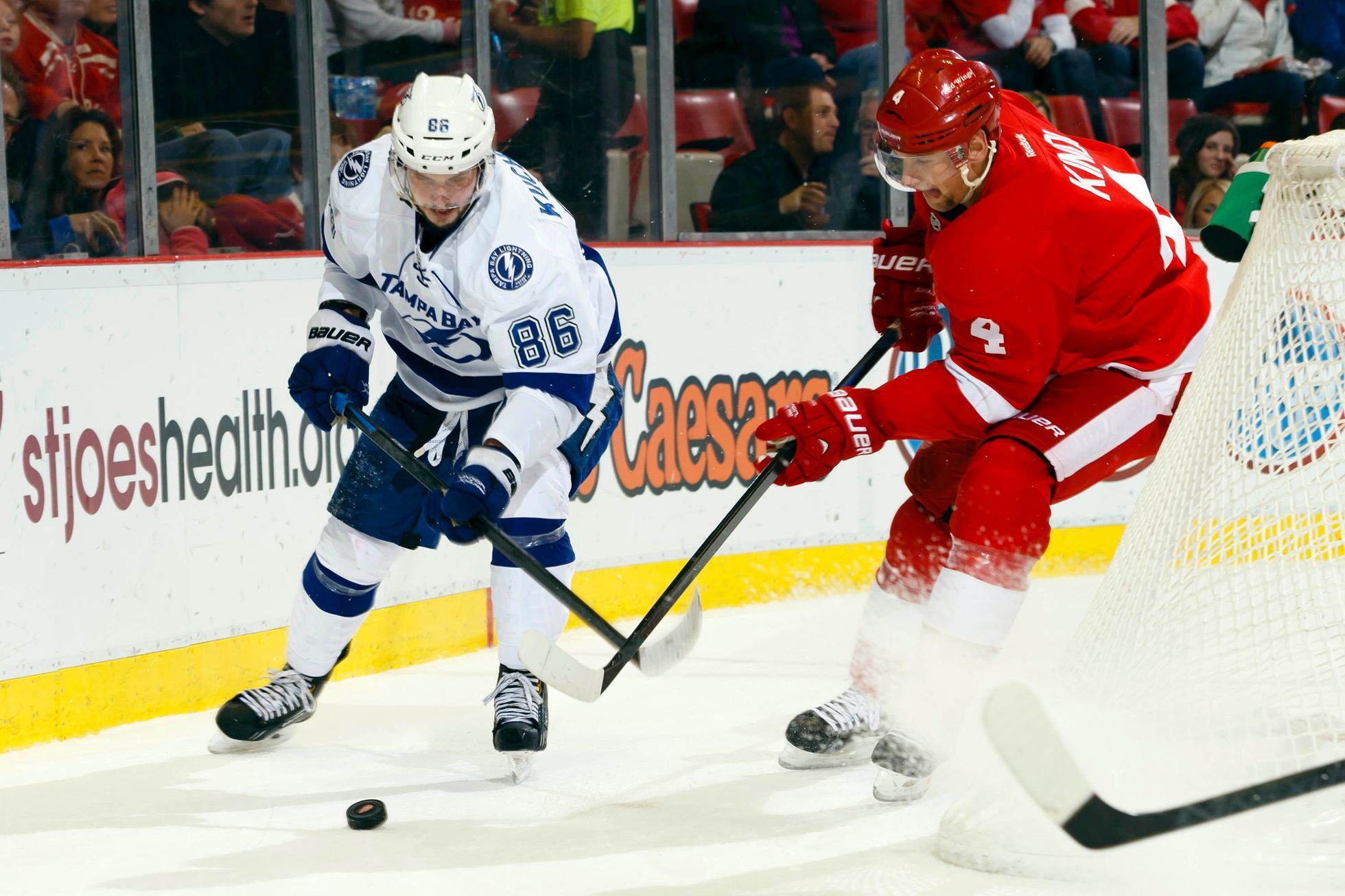 NHL: Tampa Bay Lightning vs. Detroit Red Wings (Nikita Kučerov a Jakub Kindl)