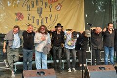 Kapela J.A.R. zahraje v pondělí v pražské Lucerně.  Možná vystoupí naposledy