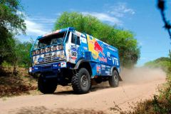 Loprais je na Dakaru třetí, Macháček už nevede
