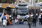 Hrůza v Jeruzalémě. Útočníci nastoupili do autobusu a spustili palbu, šest mrtvých