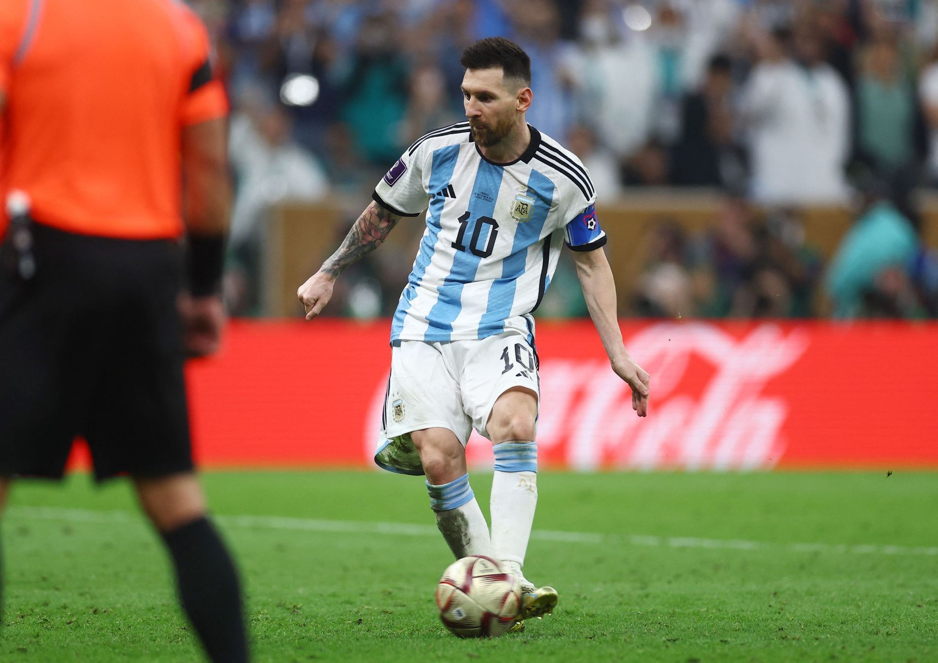 Finále MS ve fotbale 2022, Argentina - Francie: Lionel Messi při penaltovém rozstřelu