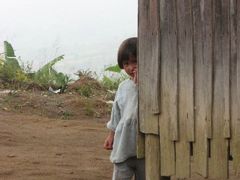 Chudoba cti netratí, ale ostych před cizinci každopádně zůstává (osada Culan na ostrově Mindanao)