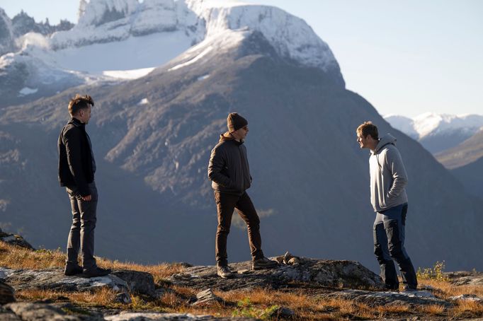 Kieran Culkin v roli Romana, Jeremy Strong jako Kendall a Alexander Skarsgård coby Lukas Matsson.