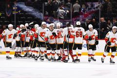 Rittich při premiéře vychytal Calgary výhru, Jágr opět nebodoval