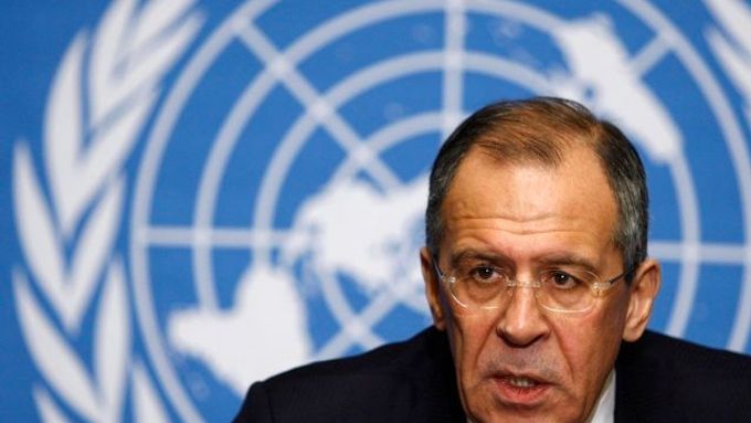 Sergej Lavrov v Ženevě představuje návrh smlouvy o zákazu vesmírných zbraní.