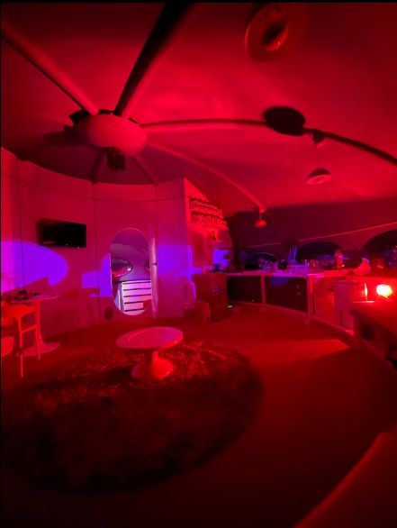 Area 51 futuro house