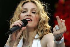 Kardinál Vlk: Takzvaná Madonna nám vadí
