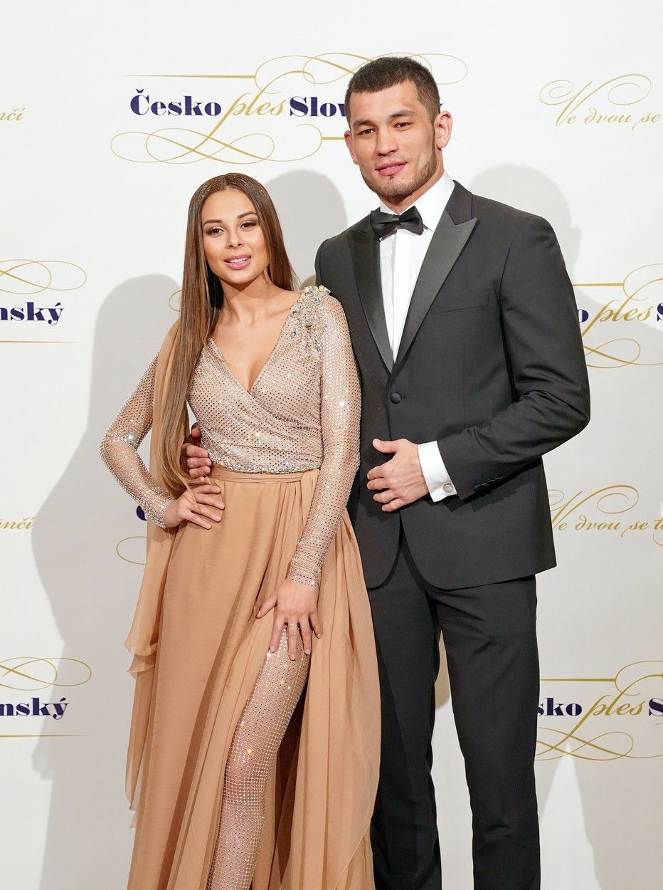 Monika Bagárová, Makhmud Muradov