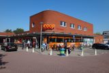 Základ sítě COOP je v maloobchodu (na obrázku prodejna v Nizozemsku).