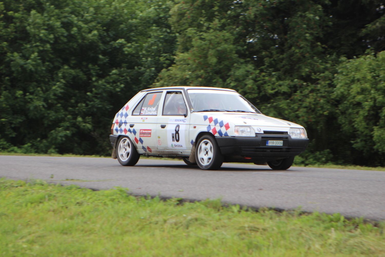 Rallye Bohemia 2014: Škoda Favorit 136 L se ještě poměrně nedávno účastnila hlavní kategorie tuzemských soutěží.