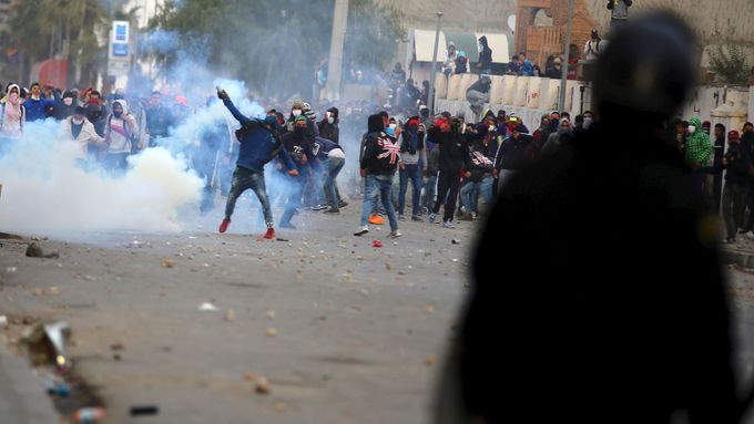 Nepokoje v Tunisku.
