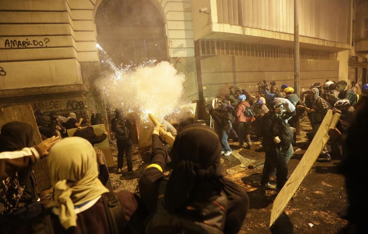 Protesty učitelů v Riu de Rio de Janeiru přerostly v násilí