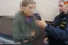 Absurdní opilecká jízda. Řidička bourala všude, kde mohla, pak překvapila policii