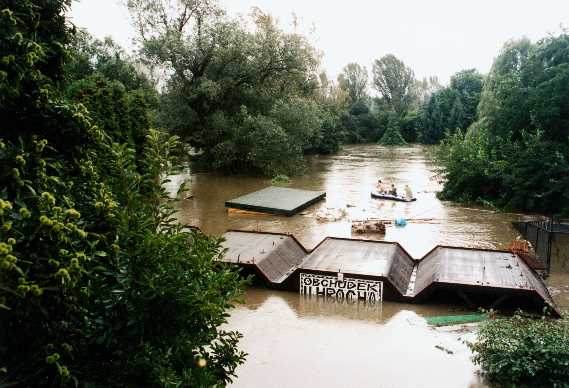 Zoo praha povodně 2002