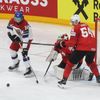 Pavel Zacha, Leonardo Genoni a Christian Marti ve finále MS 2024 Česko - Švýcarsko