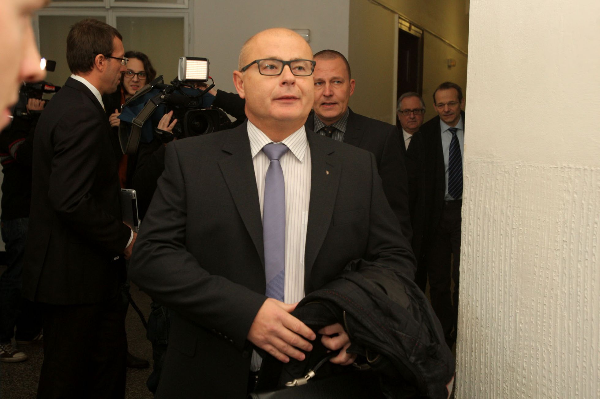 Soud s Nečasovou a exšéfy rozvědky
