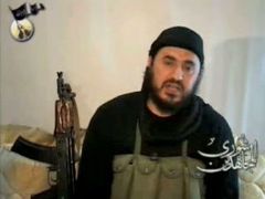 Abú Musáb Zarkáví byl údajně se špičkami Al-Káidy v Alžírsku ve spojení. Dnes už je rok a půl po smrti