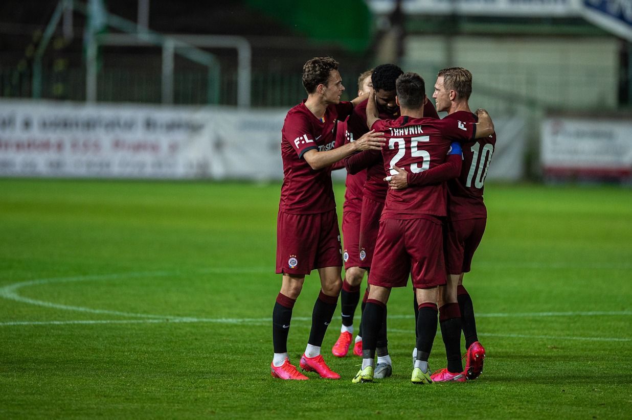 fotbal, Fortuna:Liga 2019/2020, Bohemians - Sparta, radost Sparty po rozhodujícím gólu