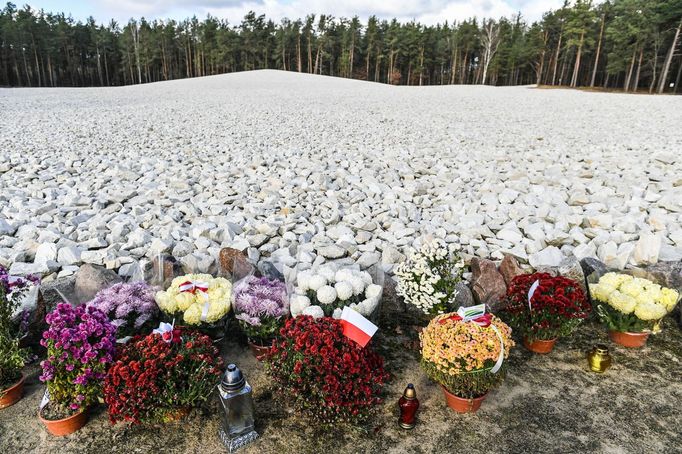 Před 80 lety byl otevřen nacistický vyhlazovací tábor Sobibor. V období od května 1942 do října 1943 tam bylo zavražděno asi 250 000 lidí.