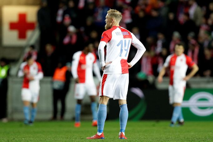 Mick van Buren v odvetě osmifinále Evropské ligy Slavia Praha - FC Sevilla