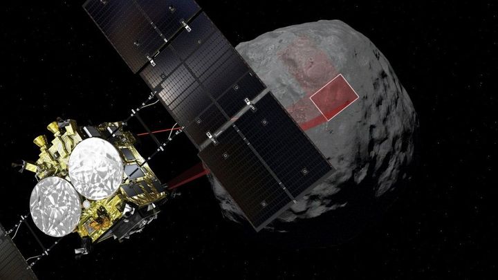 Japonská sonda z povrchu asteroidu Ryugu úspěšně odebrala vzorky
