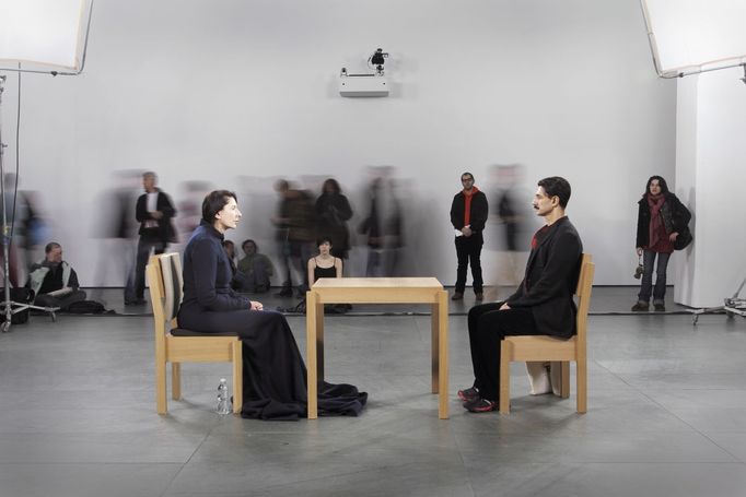 Marina Abramovićová: The Artist is Present, 2010