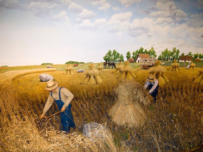 Diorama in Manitoba Museum of early pioneering farmers harvesting on the Canadian plains. Here, a Uk n plains. Here, a Ukrainian family harvests rye. This diorama is on display at The Manitoba Museum in Winnipeg, MB, Canada., Property Release: No or not aplicable, Model Release: No or not aplicable, Credit line: Profimedia.cz, Alamy