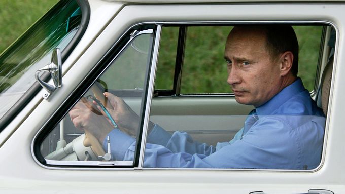 Putin lituje rozpadu Sovětského svazu jako zániku "historického Ruska".