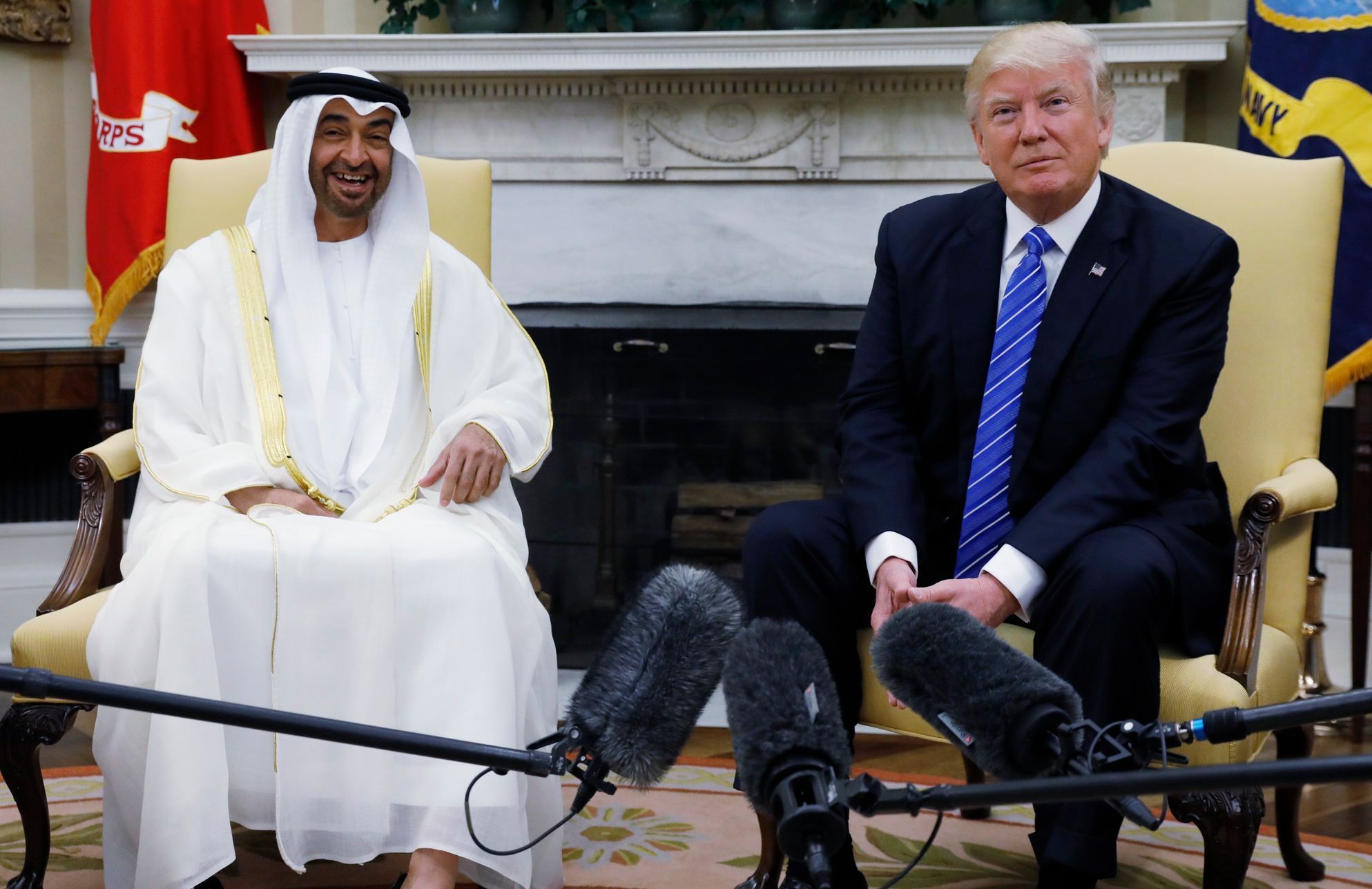 Abú Zabí (Abu Dhabi) korunní princ Mohamed bin Saíd Ál Nahján Donald Trump politik úsměv smích
