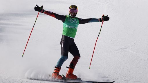 Ryan Regez po vítězství ve skicrossu.