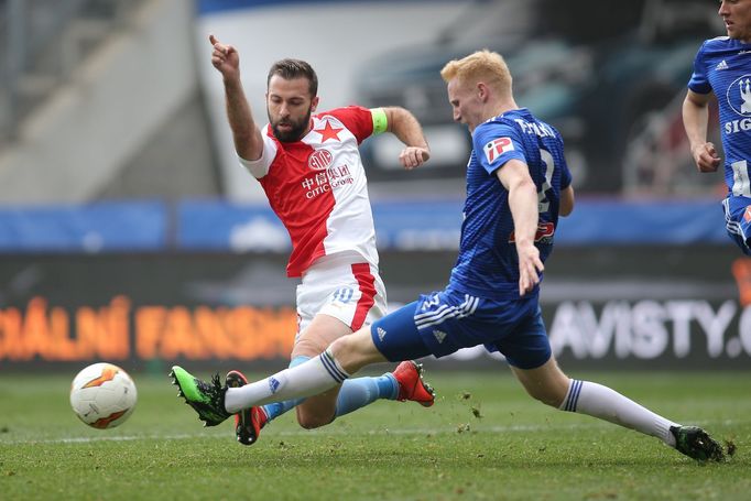 30. kolo české fotbalové ligy, Slavia - Olomouc: Josef Hušbauer a Václav Jemelka