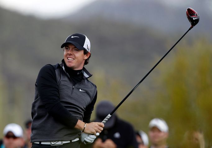 Rory McIlroy na jamkovce v Arizoně