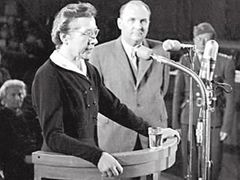 Milada Horáková defending herself at the trial  in 1950