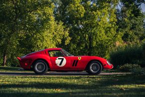 Z tohoto Ferrari 250 GTO je druhé nejdražší auto historie. Přesto svou cenou zklamalo