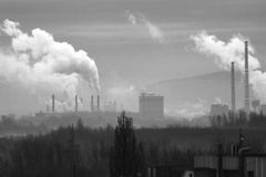 Smog a nezaměstnanost. Ostrava propadla v žebříčku měst