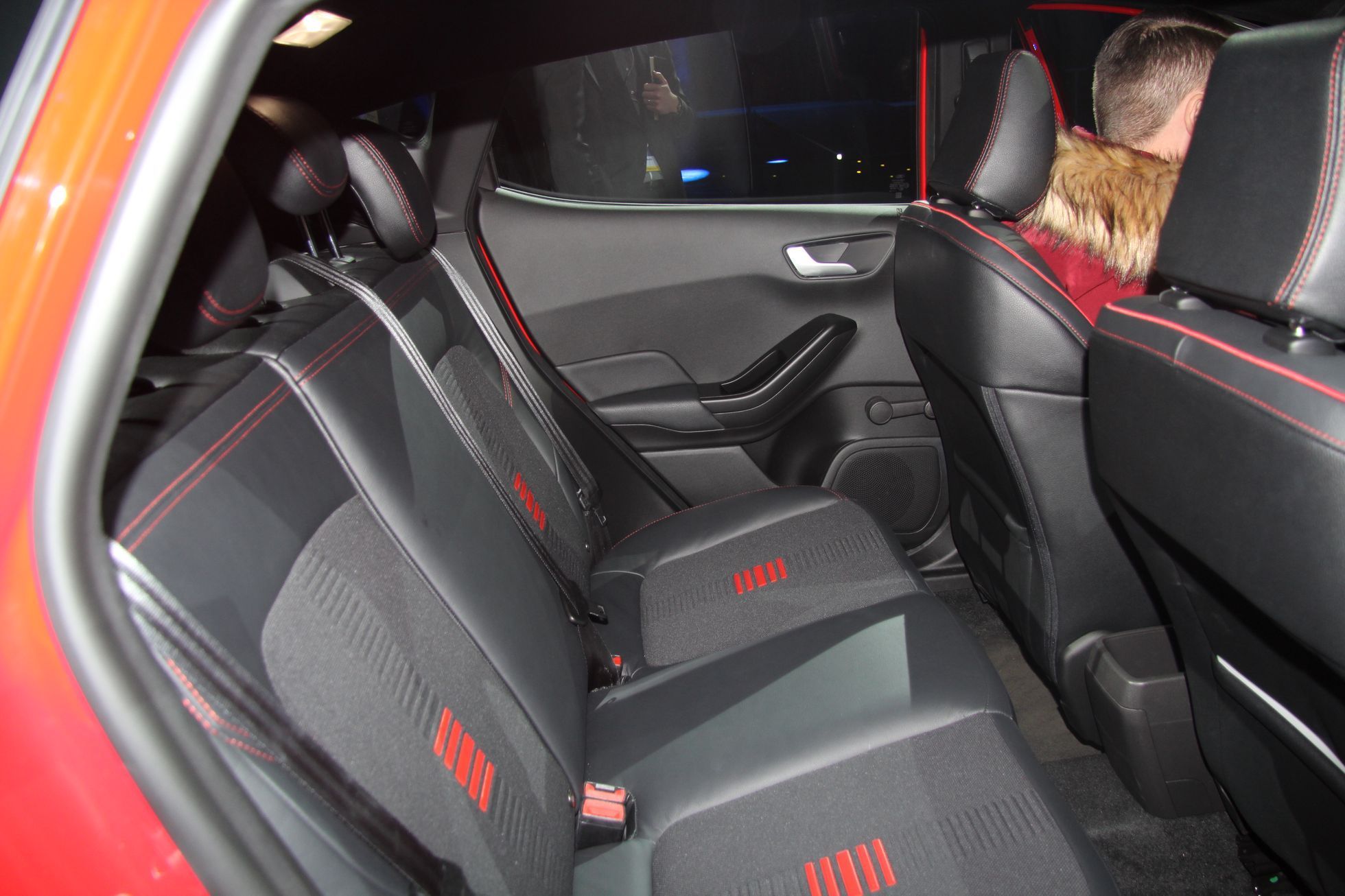Ford Fiesta 2017 - 7 ST-Line zadní sedadla