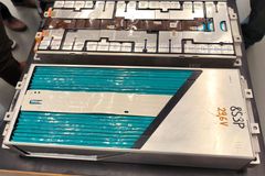 Automobilky varují: Čínské omezení vývozu vzácných kovů ohrožuje výrobu v Evropě