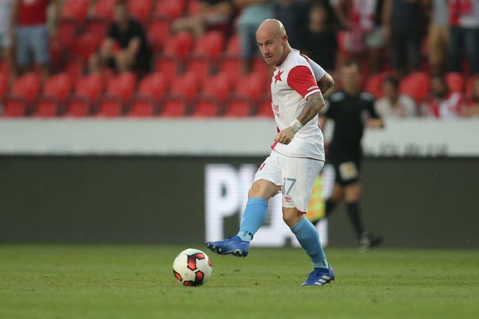 Miroslav Stoch v ligovém zápase Slavia - Opava.