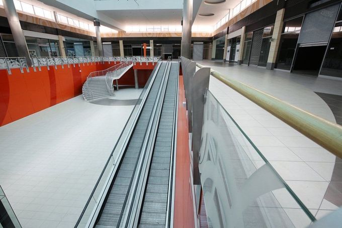 Společnost The Prague Outlet chce začátkem roku 2016 otevřít nové outletové centrum v Tuchoměřicích u ruzyňského letiště.