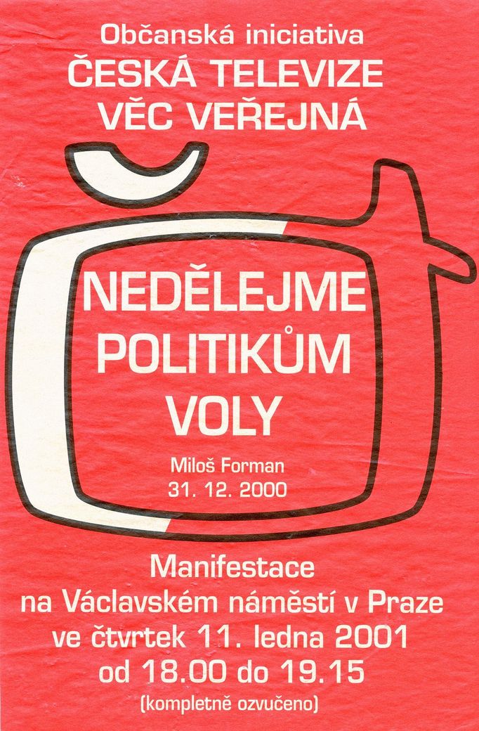 Ukázky snímků z výstavy „TELEVIZI LIDEM, NE STRANÁM - 20. výročí televizní krize v roce 2000“, která má vernisáž 10. 1. 2021 v Praze.