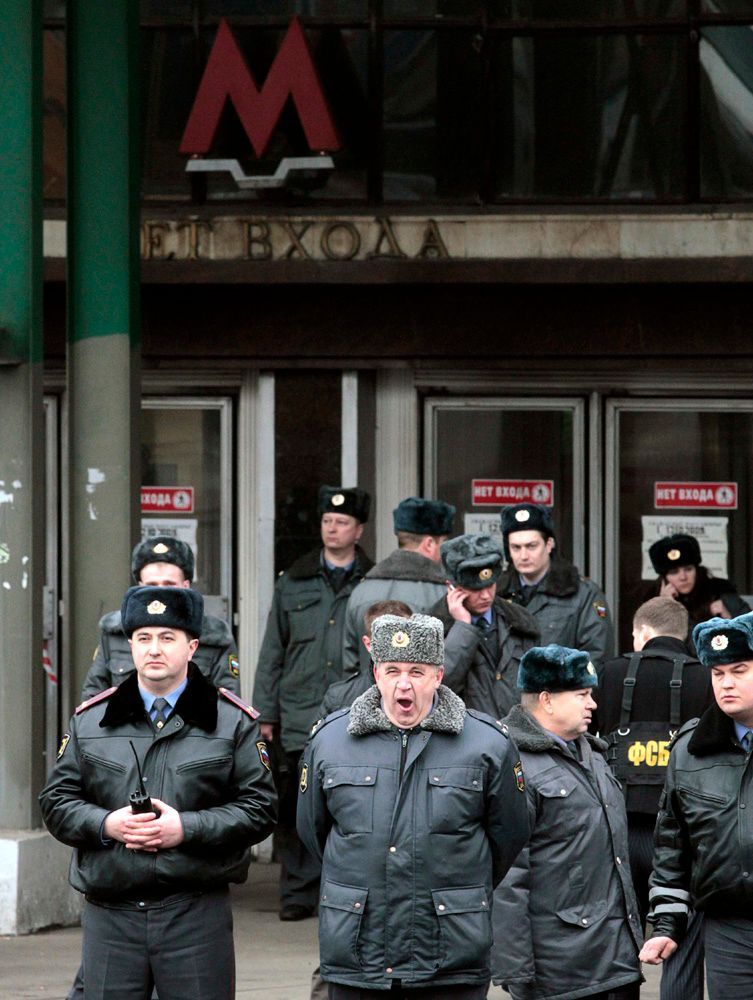 Výbuchy v moskevském metru