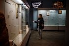 Chersonské muzeum se specializuje na místní a přírodní historii. Po osmiměsíční ruské okupaci zůstaly jeho vitríny prázdné.