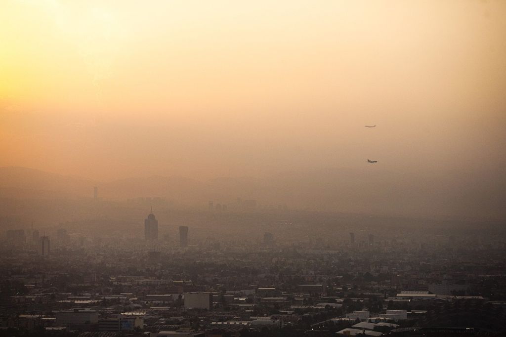 Foto: Podívejte se, jak smog zahaluje život ve městech - Mexiko