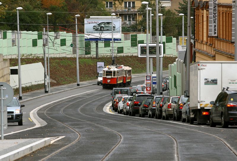 Tramvajová trať do Radlic