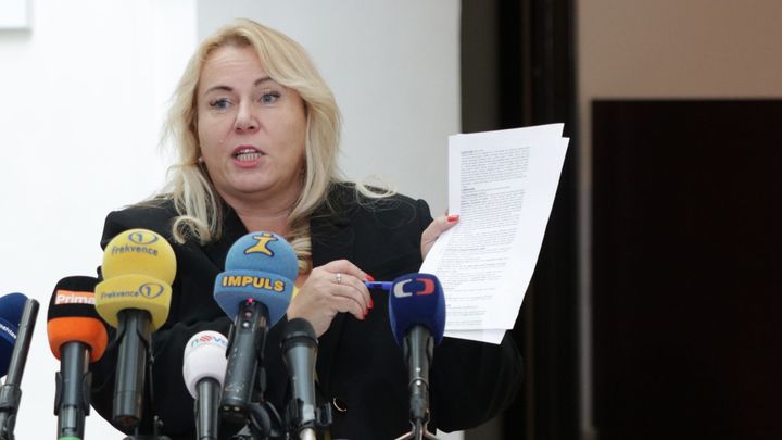 Novou místopředsedkyní sněmovny bude Dostálová, v tajné volbě porazila Okamuru; Zdroj foto: Radek Bartoníček