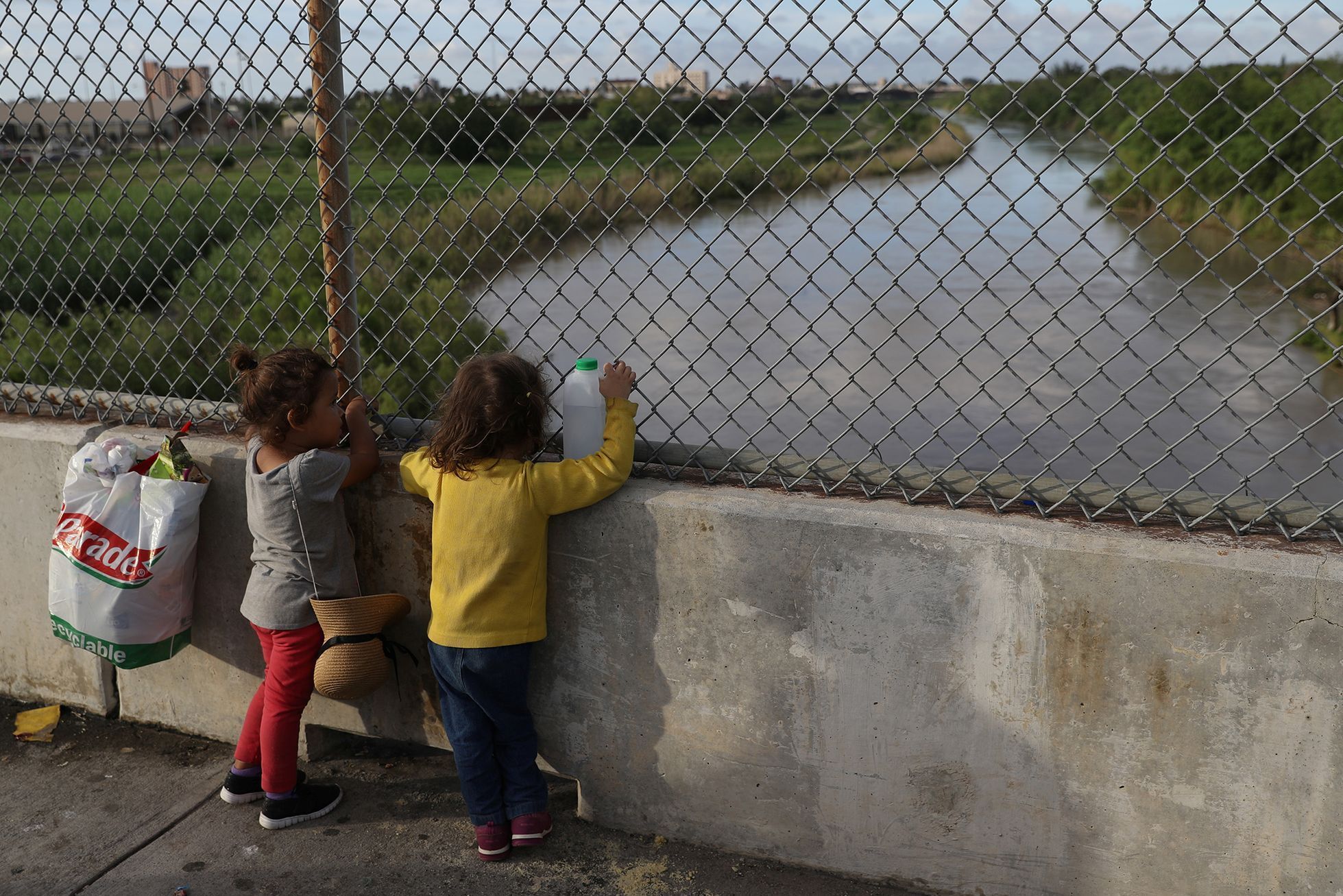 Fotogalerie / Migranti uvízlí na hranici mezi Mexikem a USA / Reuters / 6