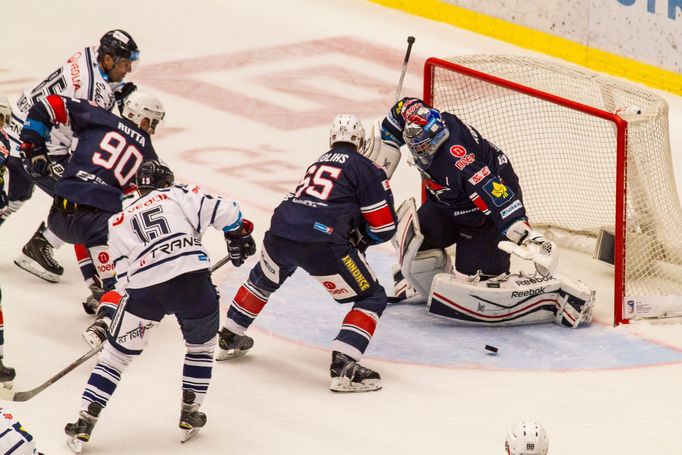 ELH, Vítkovice-Chomutov: Erik Němec (15) - Jekabs Redlihs (65), Miroslav Kopřiva