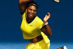 Vypadalo to dobře, tak ochutnala. Serena se v Římě otrávila psím žrádlem