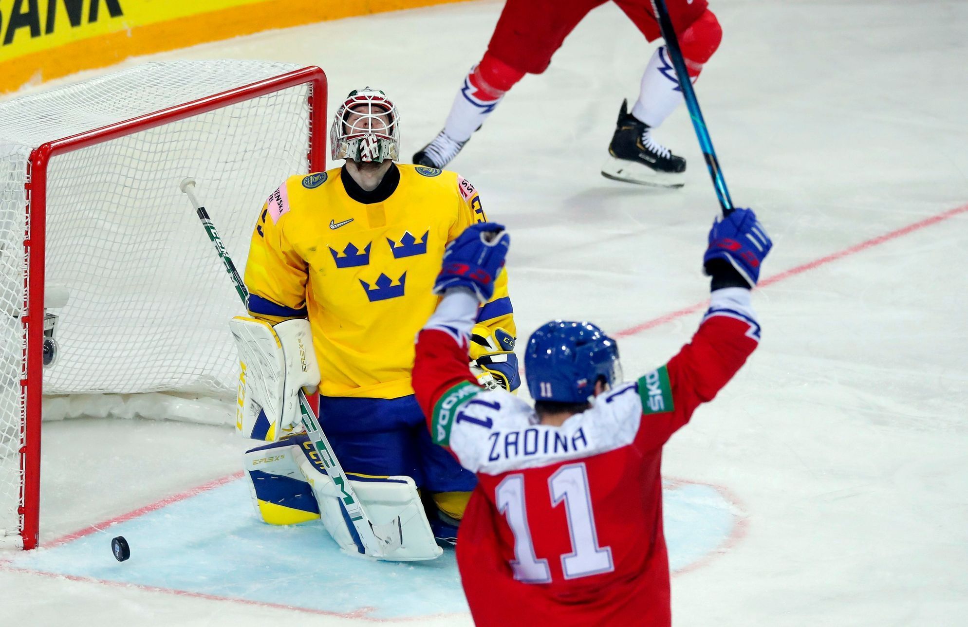 Filip Zadina slaví gól v zápase Česko - Švédsko na MS 2021